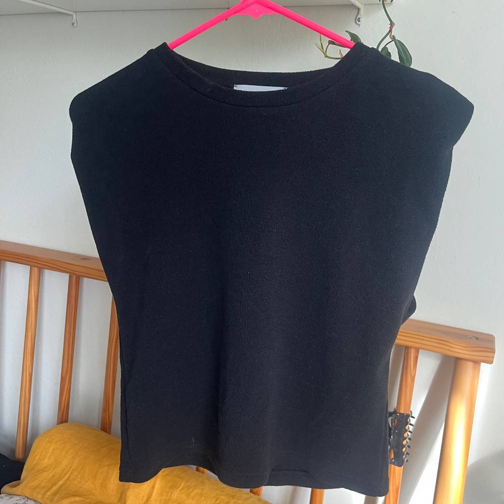 Modern Citizen black sweater vest